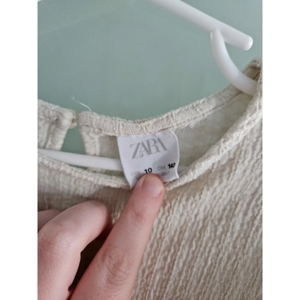 Zara girl top Size 10‎